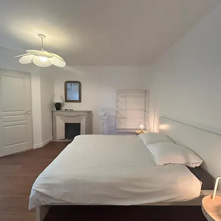 La De Bouloc Confortable Et Calme Appartement